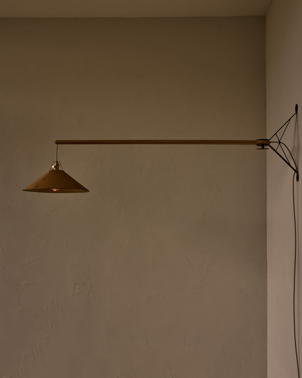 #leather-shade_natural  #size_extra large #wiring_plug-in