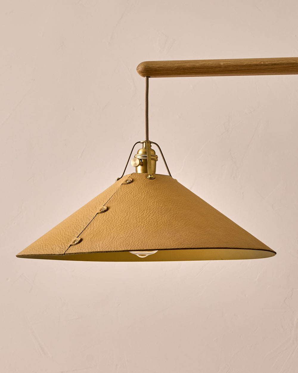 #leather-shade_natural  #size_extra large 