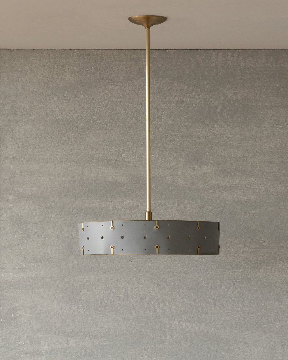 Beautiful satin brass ceiling pendant fixture with handstitched leather drum shade and customizable drop
#leather-color_cloud-blue 