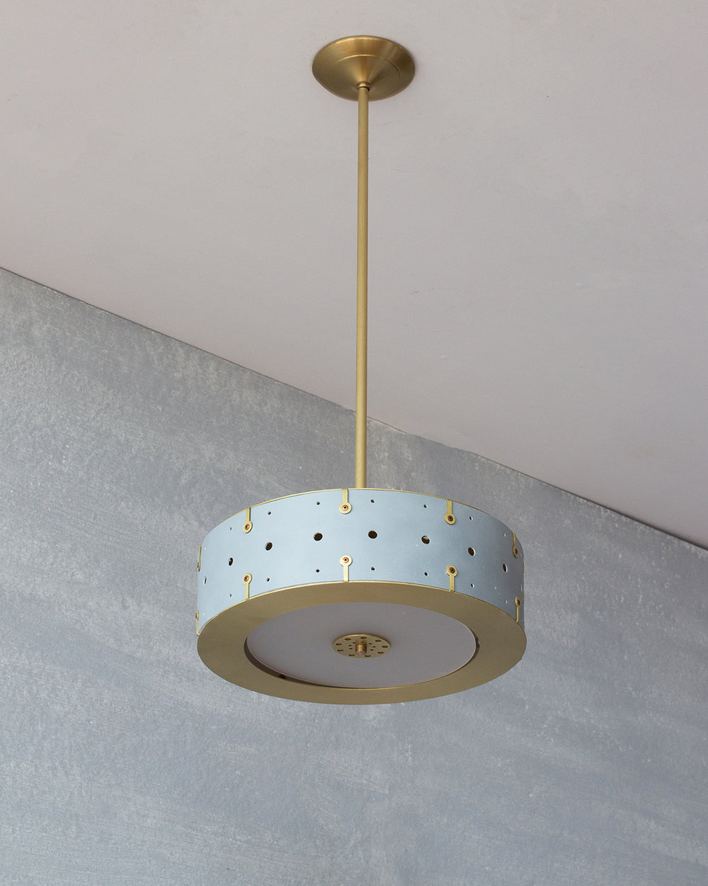 Beautiful satin brass ceiling pendant fixture with handstitched leather drum shade and customizable drop
#leather-color_cloud-blue 