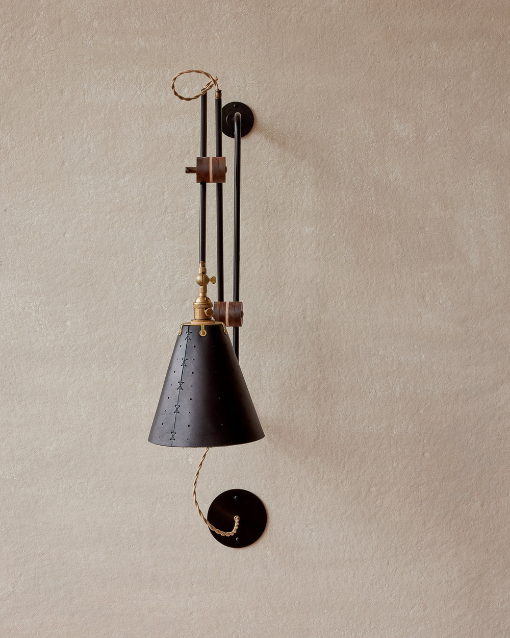 #shade-finish_black harness #wiring_hardwired