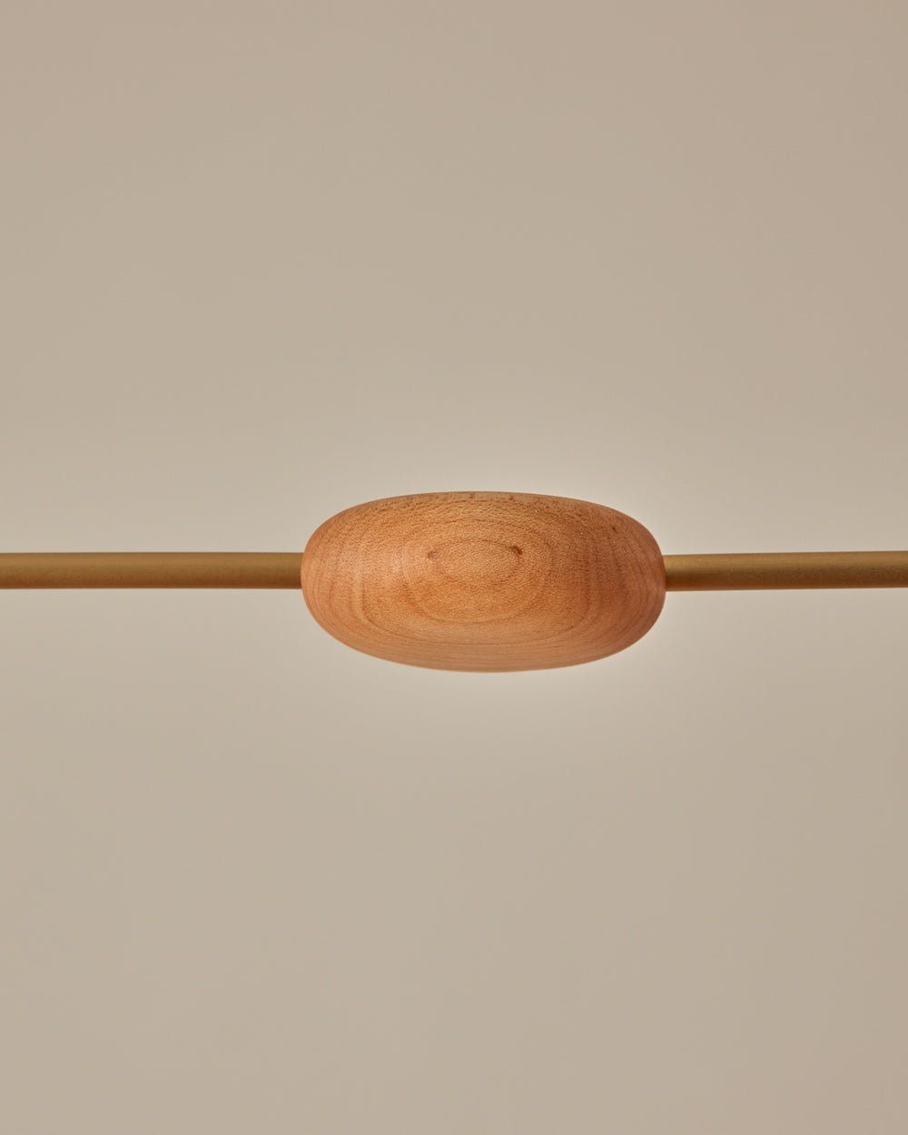 #Elsa-Center-Hub-+-Pendant-Finish_natural maple