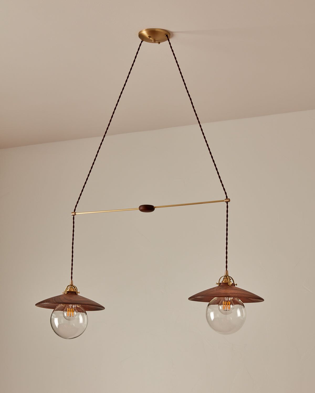 #Elsa-Center-Hub-+-Pendant-Finish_black walnut