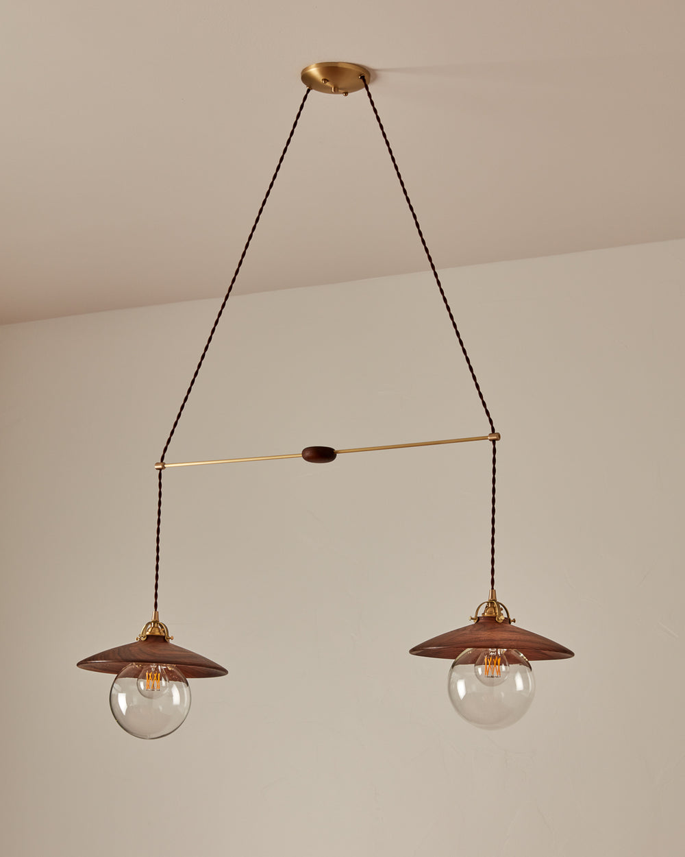 #Elsa-Center-Hub-+-Pendant-Finish_black walnut