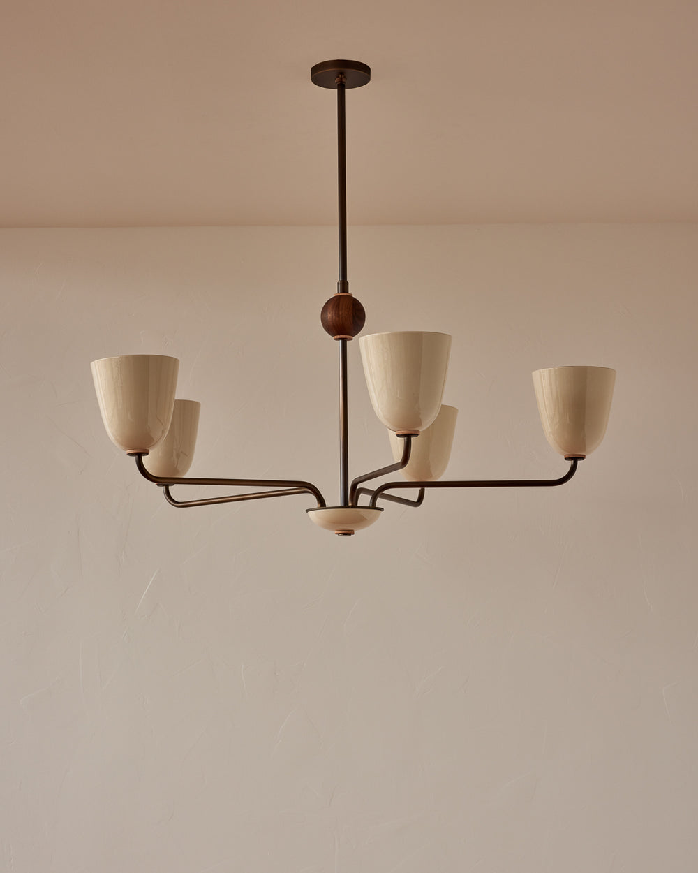 #shade-finish_cream #metal-finish_antique brass