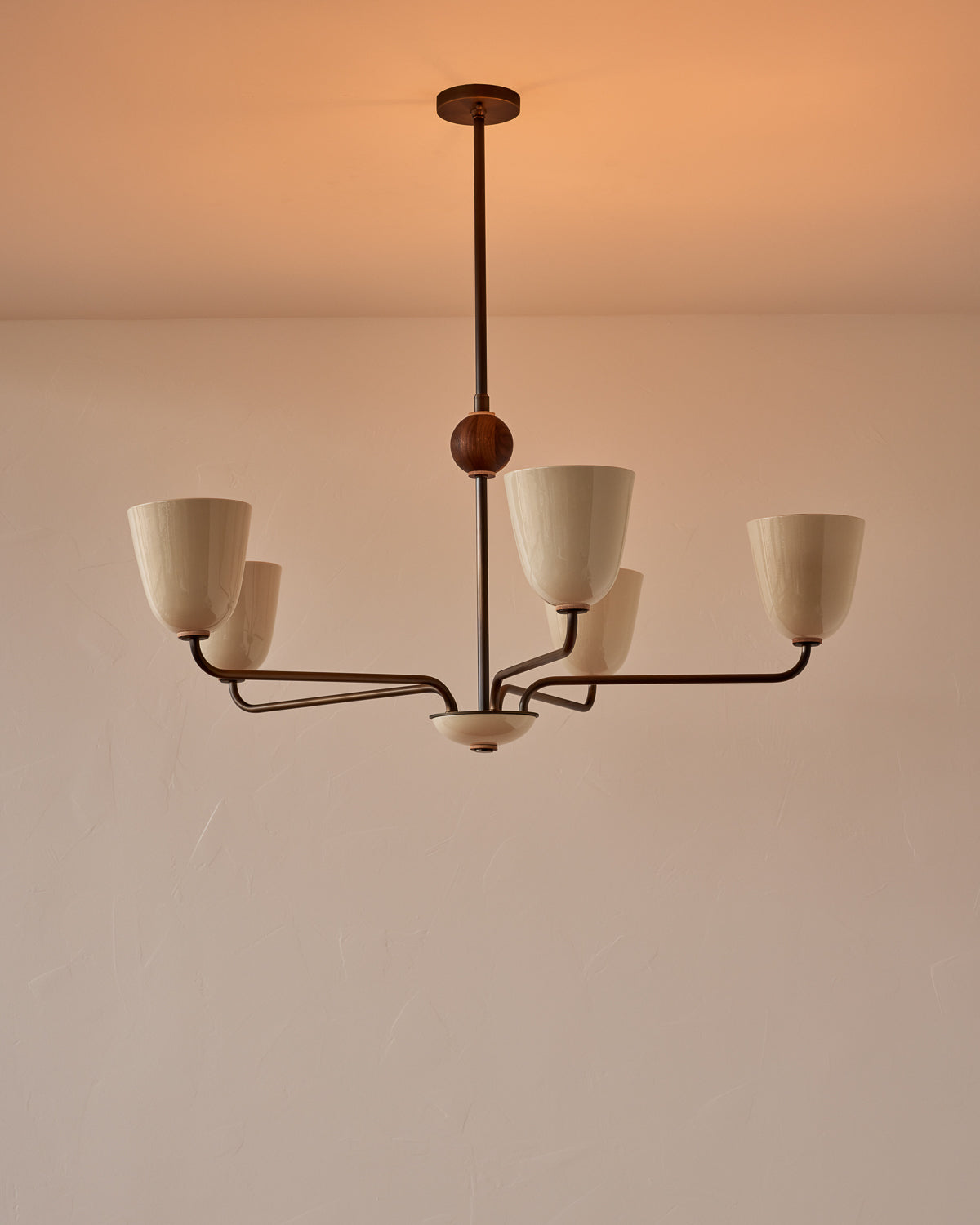 #shade-finish_cream #metal-finish_antique brass