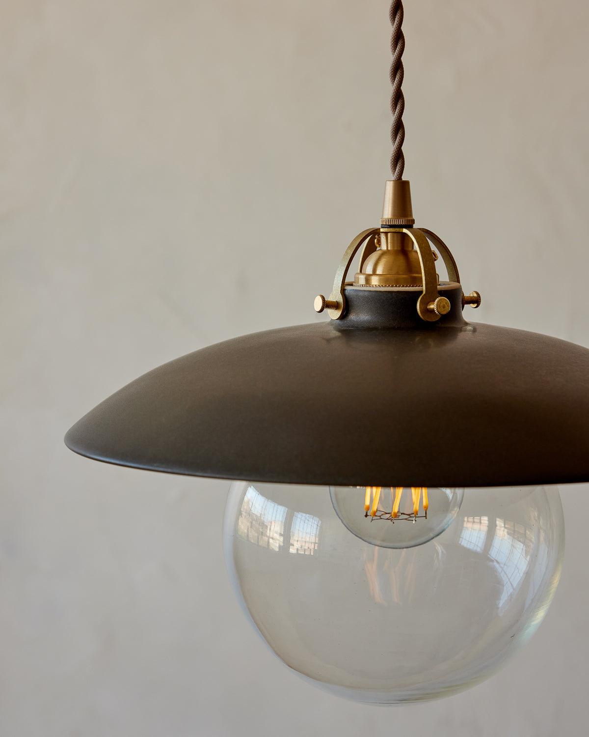#shade-finish_almost black ceramic  #Cord-Color---Glass_Beige Cord - Clear Globe