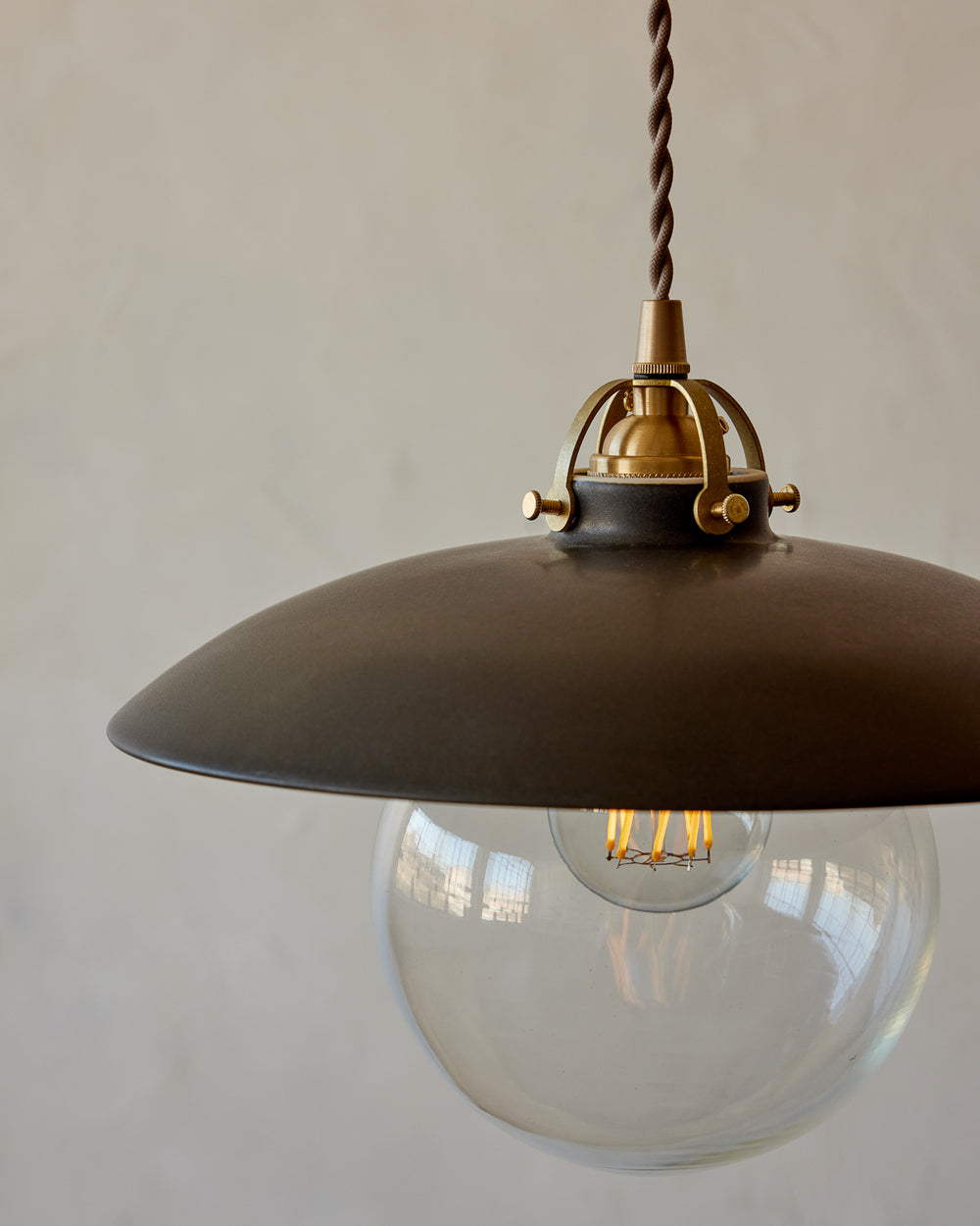 #shade-finish_almost black ceramic  #Cord-Color---Glass_Beige Cord - Clear Globe