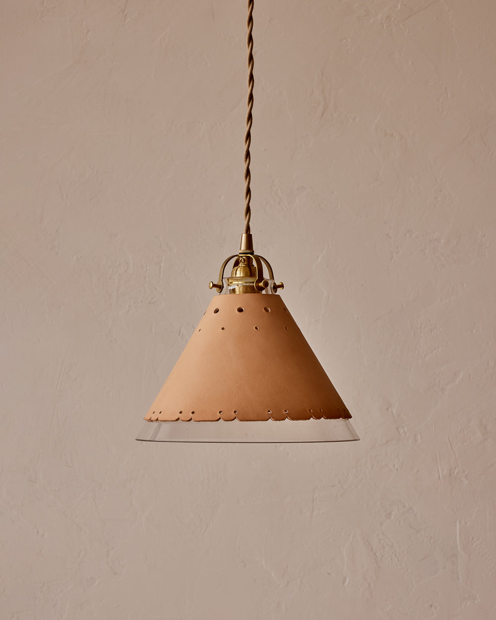 #leather-finish_natural tan